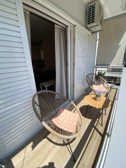 Sea Through Apartment Anavissos Ανάβυσσος Εξωτερικό φωτογραφία